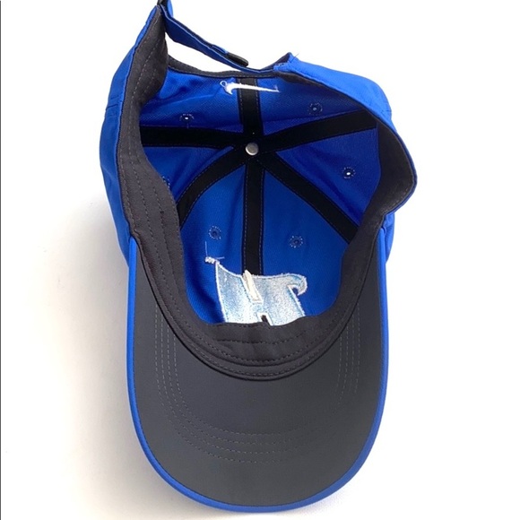 Nike Blue “A better world” Golf hat with H emblem - Picture 2 of 11